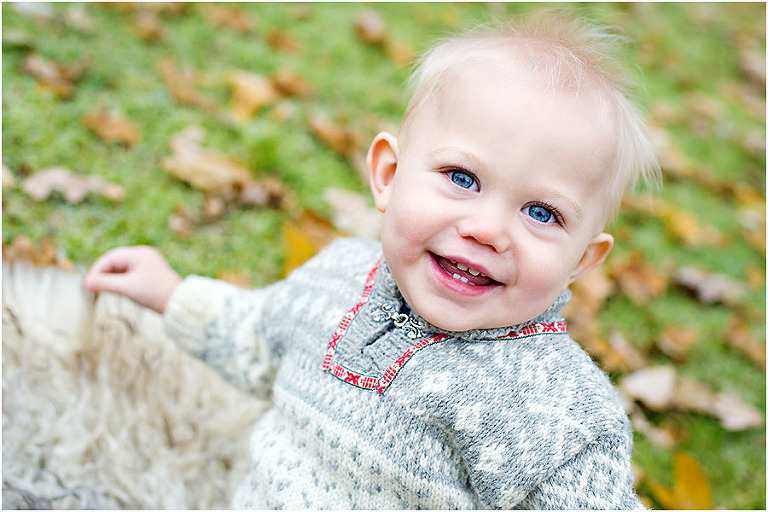 1 år barnfoto, höst tullinge barnfotografering, fotograf tullinge, barnfotograf tullinge huddinge