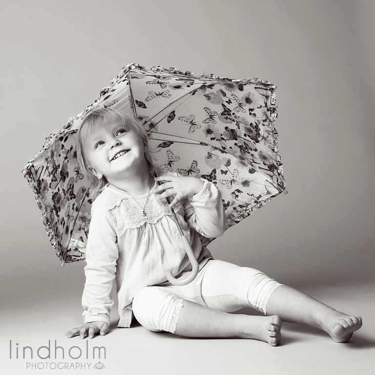 barnfoto i studio, tullinge, stockholm, lindholm photography