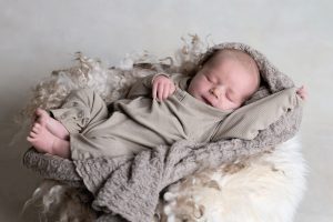 nyföddfotografering, nyföddfoto stockholm, nyföddfoto tullinge, nyföddfotografering huddinge