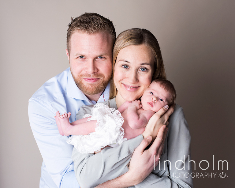 stockholm nyföddfoto, nyföddfotografering i tullinge, mellan huddinge och tumba.