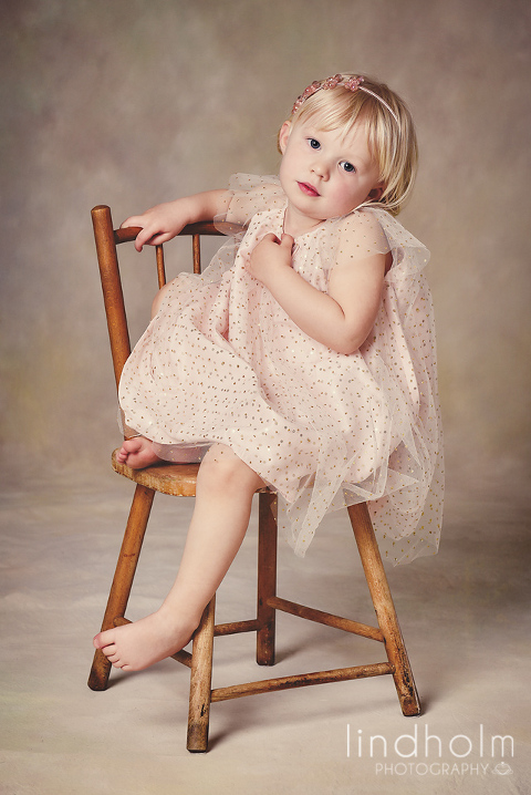 barnfotografering i studio, barnfoto, fotograf stockholm, fotograf tulolinge, lindholm photography,