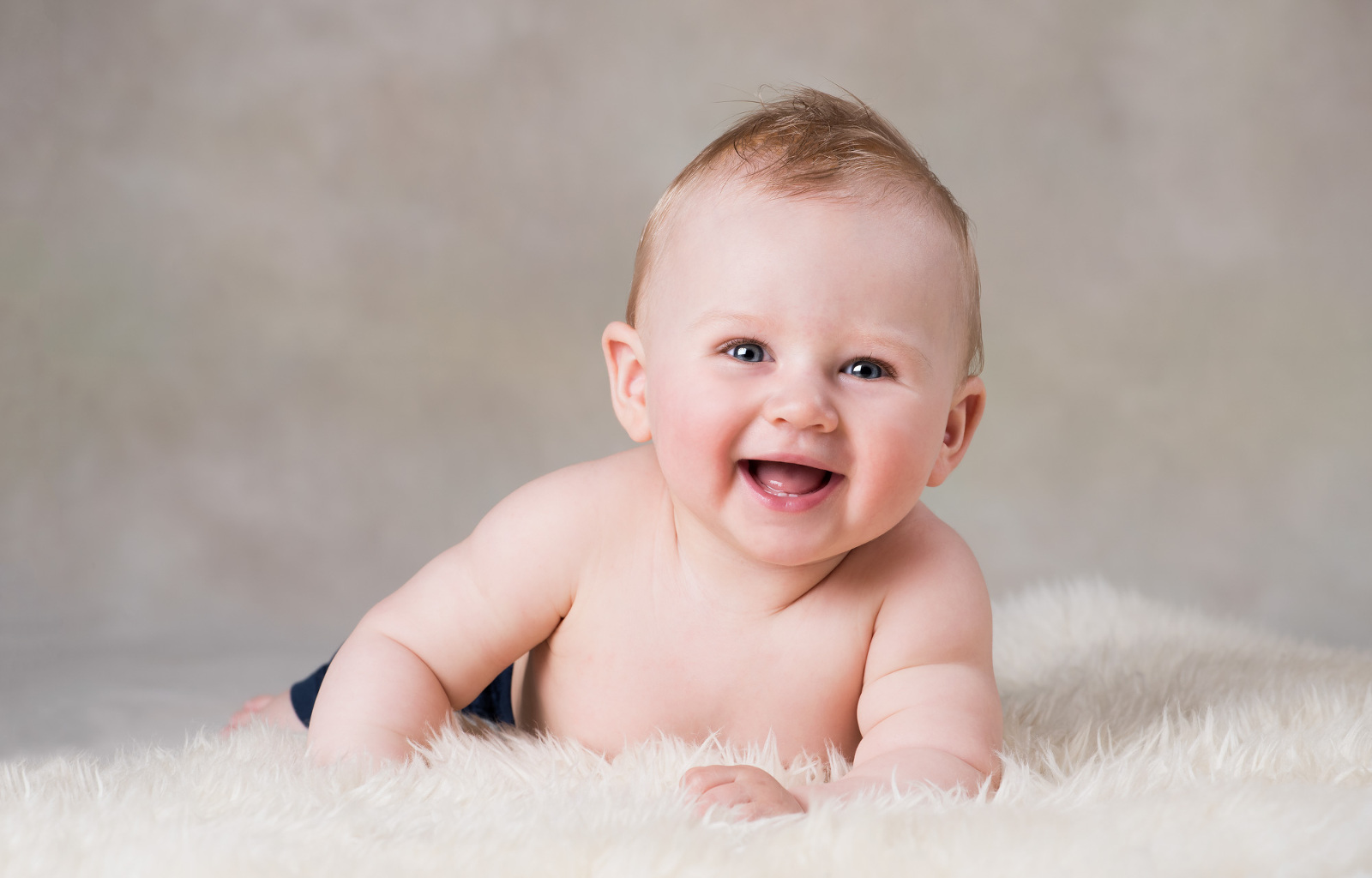 barnfoto, barnfotografering stockholm, babyfoto, bebisfotografering, barnfotograf, fotograf stockholm, fotograf tullinge, terri lindholm, lindholm photography