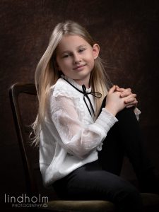 skåderspelare foto, barnfoto, Porträttfoto, barnfotograf stockholm, fineart portraits, stylade fotografering, model för en dag fotografing stockholm, fotograf tullinge