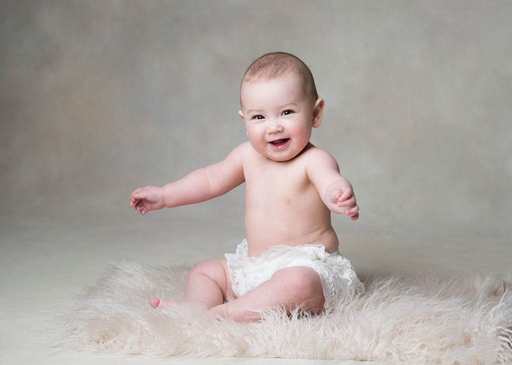 babyfoto, spädbarnsfoto, barnfotograf stockholm,. porträttfotograf stockholm. syskonfotografering, familjefotofoto stockholm, babyfoto, nyföddfotografering stockholm, tullinge, terri lindholm, lindholm photography
