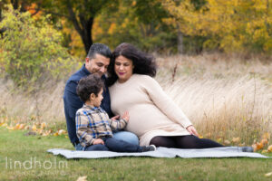 utomhus familjefotografering gravidfotot