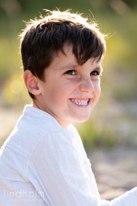1 års fotografering, utomhusfotografering tullinge, tullinge, fotograf tullinge, barnfoto, familjefotografering