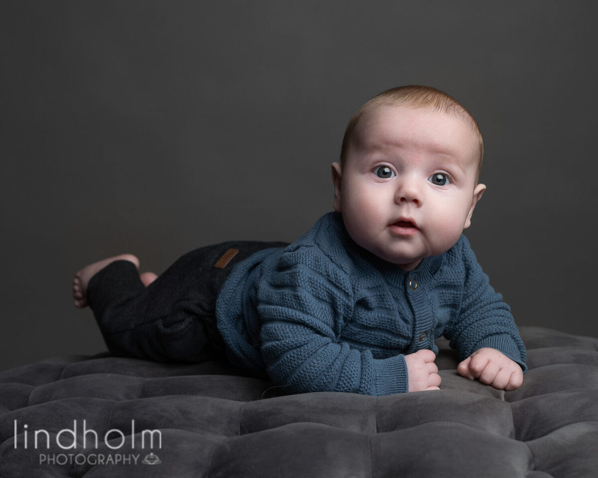 babyfoto med 36 månaders pojke